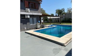 Casa 6 Ambientes, Grandes Comodidades-Oportunidad!! Retasada