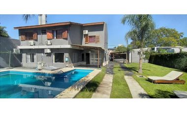 Casa 6 Ambientes, Grandes Comodidades-Oportunidad!! Retasada