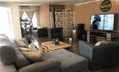 Casa 6 Ambientes, Grandes Comodidades-Oportunidad!! Retasada