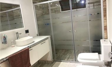 Casa 6 Ambientes, Grandes Comodidades-Oportunidad!! Retasada