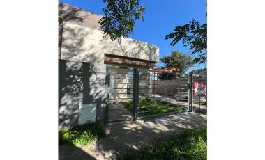 PH A ESTRENAR DE TRES AMBIENTES CON ENTRADA DE VEHICULO