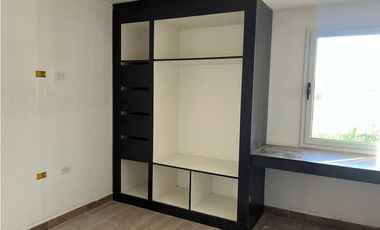 PH A ESTRENAR DE TRES AMBIENTES CON ENTRADA DE VEHICULO