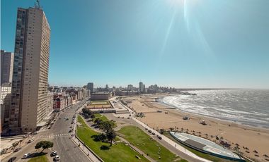 SEMIPISO 4 AMBIENTES FRENTE AL MAR. GUEMES Y LA COSTA.