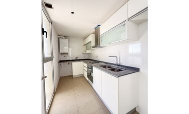 SEMIPISO 4 AMBIENTES FRENTE AL MAR. GUEMES Y LA COSTA.