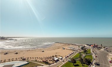 SEMIPISO 4 AMBIENTES FRENTE AL MAR. GUEMES Y LA COSTA.