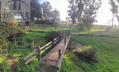 Finster Vende Hermosa Parcela De 25.000 M2 Valle Alegre, Qui