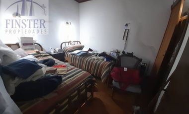 Finster Vende Gran Propiedad Con Locales Comerciales 1217m2