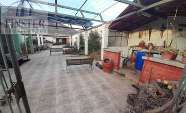Finster Vende Gran Propiedad Con Locales Comerciales 1217m2