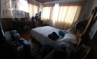 Finster Vende Gran Propiedad Con Locales Comerciales 1217m2