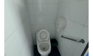 Finster Vende Local 300 Mt2 Avenida Principal Quintero Oport