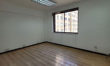En Arriendo Excelente Oficina En Paseo Huerfanos 757 - Hogar