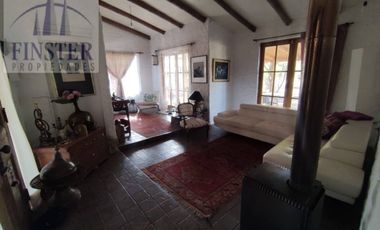 Finster Vende Bella Casa En 1500 M2 Terreno, San Esteban