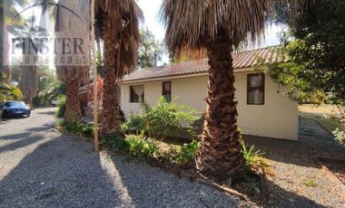 Finster Vende Bella Casa En 1500 M2 Terreno, San Esteban