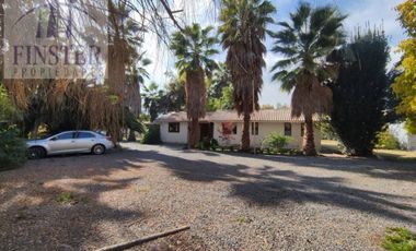 Finster Vende Bella Casa En 1500 M2 Terreno, San Esteban