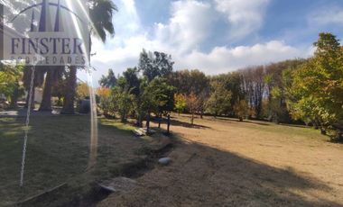 Finster Vende Bella Casa En 1500 M2 Terreno, San Esteban