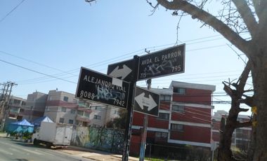 Mb Propiedades VENDE Sitio Industrial, 752 M2,  La Cisterna