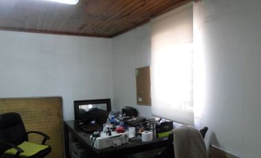 Mb Propiedades VENDE Sitio Industrial, 752 M2,  La Cisterna