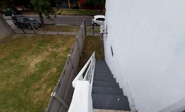 Departamento monoambiente en alquiler, J. Balbín 795, Villa Udaondo, Ituzaingó. Excelente oportunidad.