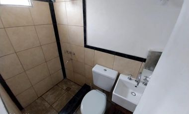 Departamento monoambiente en alquiler, J. Balbín 795, Villa Udaondo, Ituzaingó. Excelente oportunidad.