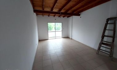 Departamento monoambiente en alquiler, J. Balbín 795, Villa Udaondo, Ituzaingó. Excelente oportunidad.