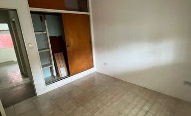 ALQUILER - VILLA MADERO - PH 4 AMBIENTES CON PATIO AL FRENTE - SIN EXPENSAS