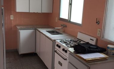 ALQUILER 3 AMBIENTES CON DEPENDENCIA, LOMAS CENTRO, PISO ALTO