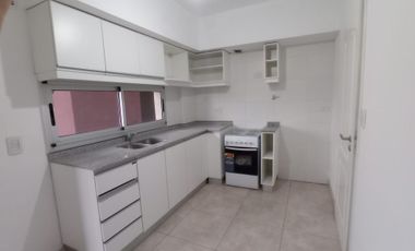 PISO 3 AMBIENTES AL FRENTE