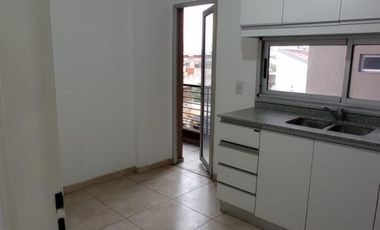 PISO 3 AMBIENTES AL FRENTE