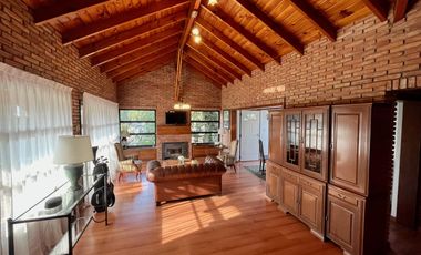 CHALET DE 4 AMB CON PISCINA EN COUNTRY EL PARAISO