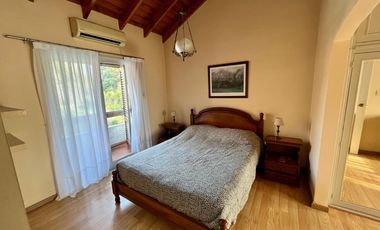 CHALET DE 4 AMB CON PISCINA EN COUNTRY EL PARAISO