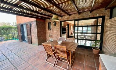 CHALET DE 4 AMB CON PISCINA EN COUNTRY EL PARAISO