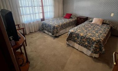 VALENTIN ALSINA - PALLARES 1500. CHALET 4 AMBIENTES