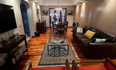 VALENTIN ALSINA - PALLARES 1500. CHALET 4 AMBIENTES