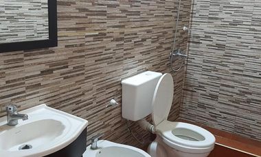 Alquiler Departamento monoambiente tipo casa 1 piso x escalera