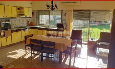 CASA 3 amb en VENTA en Villa Ballester excelente ubicacion