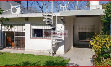 CASA 3 amb en VENTA en Villa Ballester excelente ubicacion