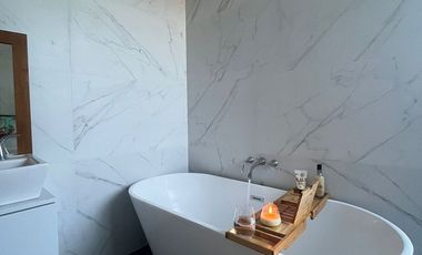 VENTA IMPECABLE PROPIEDAD EN EL BARRIO PRIVADO MONET. LOS CARDALES