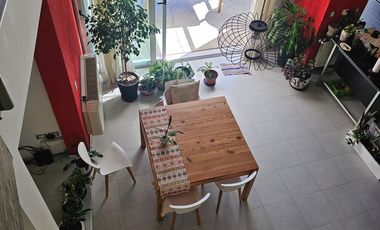 INDEXA VENDE Casa de diseño en barrio IUPA