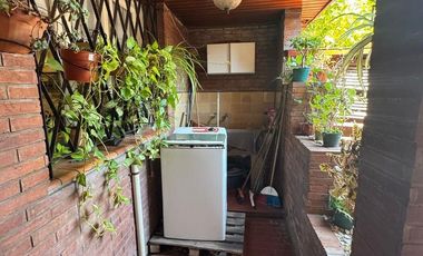 Venta Casa 5 Ambientes con Patio y Garaje en Temperley.