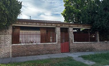 Casa A Refaccionar En Esquina