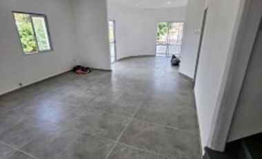 PH 3 AMBIENTES EN PLANTA ALTA CON TERRAZA - EL PALOMAR