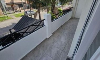 PH 3 AMBIENTES EN PLANTA ALTA CON TERRAZA - EL PALOMAR