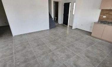 PH 3 AMBIENTES EN PLANTA ALTA CON TERRAZA - EL PALOMAR