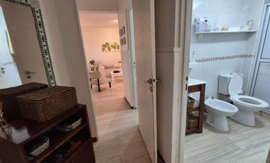 IMPERDIBLE DEPARTAMENTO EN VENTA DE 2 DORMITORIOS CON PISCINA Y JARDÍN DE USO EXCLUSIVO.-
