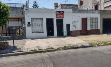 CASA PH 2 AMBIENTES AL FRENTE