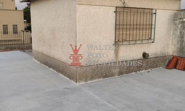Venta casa 3 dorm, parrilla, garaje, excelente ubicacion, Ezpeleta centro.