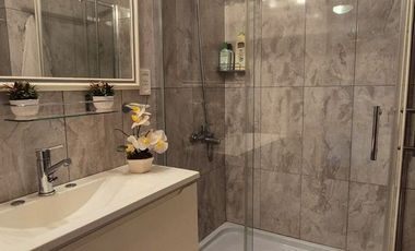 IMPERDIBLE PISO EN VENTA DE 270M2 APROX EN PLENO CENTRO DE LA CIUDAD DE POSADAS.-