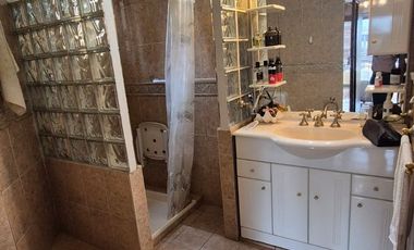 IMPERDIBLE PISO EN VENTA DE 270M2 APROX EN PLENO CENTRO DE LA CIUDAD DE POSADAS.-