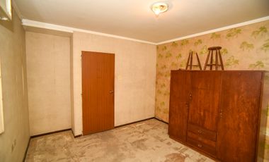 CASA A RESTAURAR A LA VENTA !!