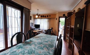 Dúplex en Venta en Villa Primera